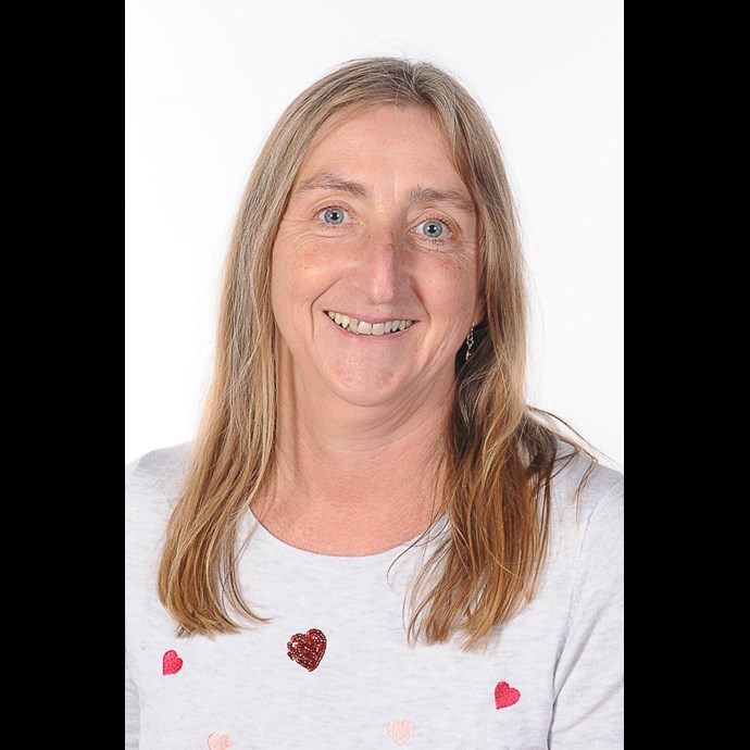 Joanne Barker Joanne Barker profile picture